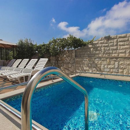 Apartments Lenija Ядрия Екстериор снимка