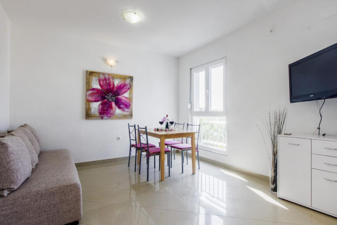 Apartments Lenija Ядрия Екстериор снимка