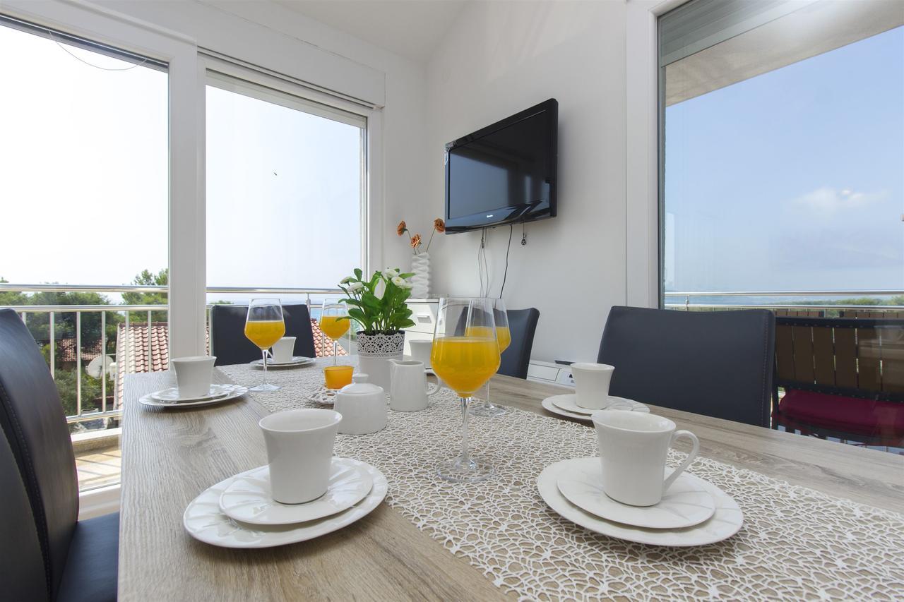 Apartments Lenija Ядрия Екстериор снимка