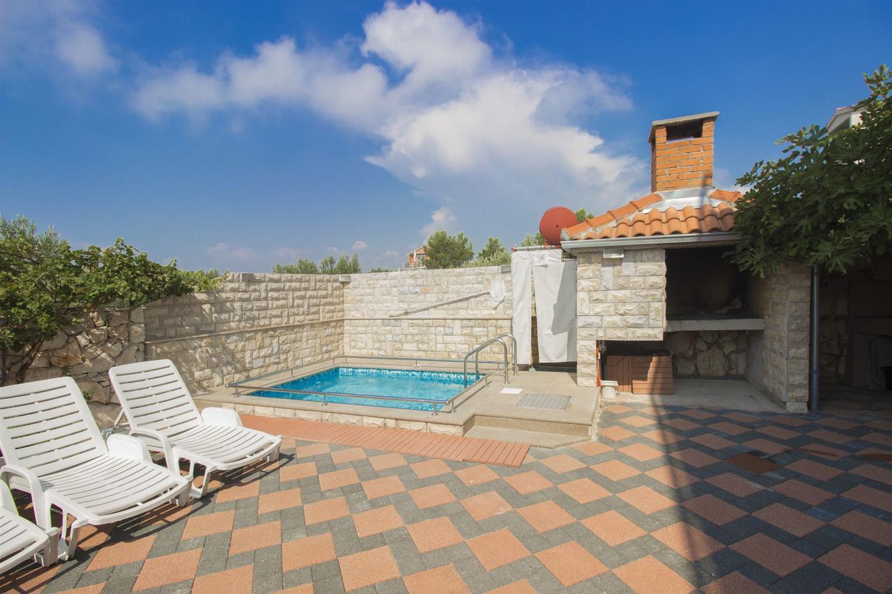 Apartments Lenija Ядрия Екстериор снимка