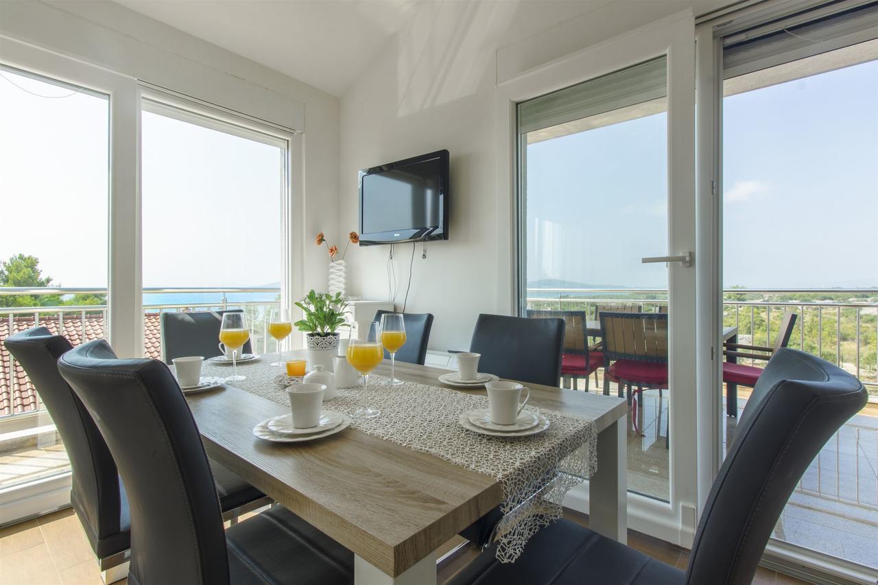 Apartments Lenija Ядрия Екстериор снимка