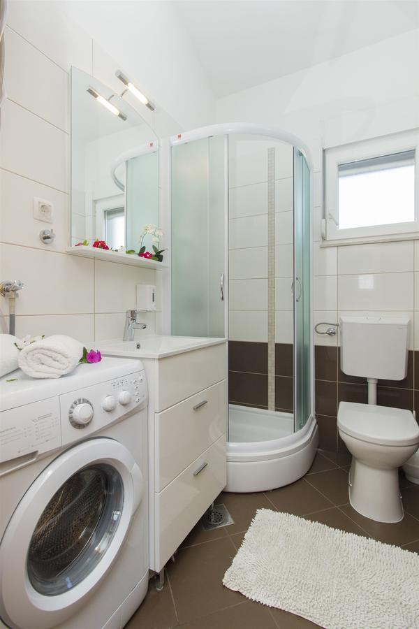 Apartments Lenija Ядрия Екстериор снимка