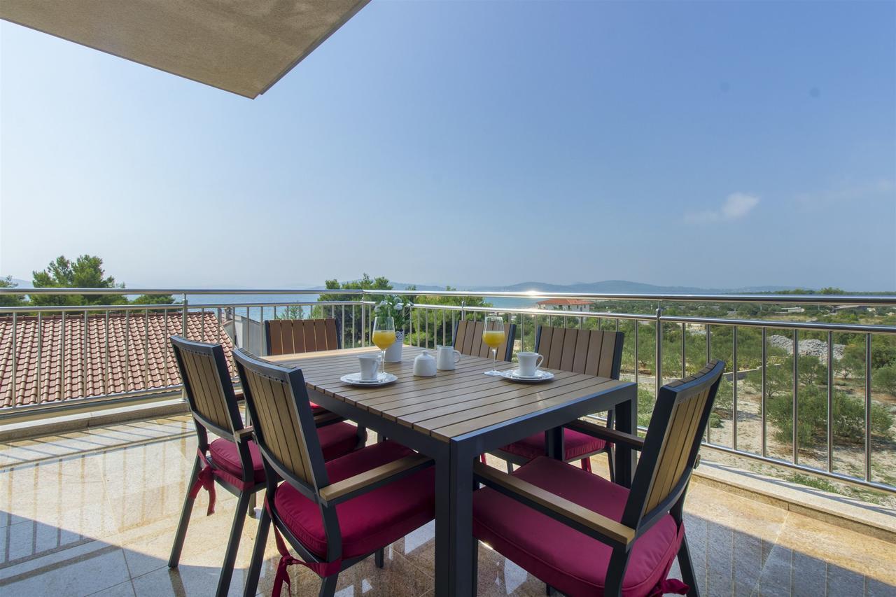Apartments Lenija Ядрия Екстериор снимка