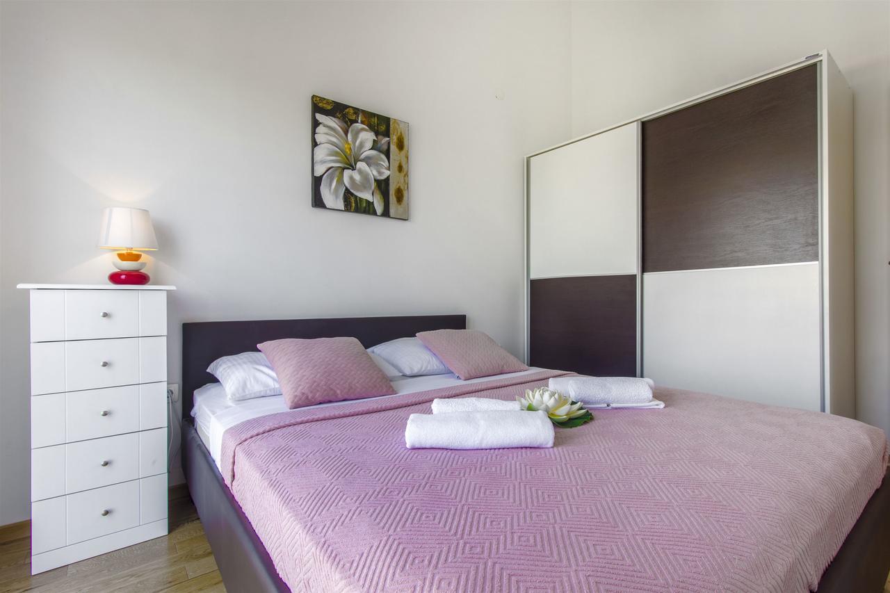 Apartments Lenija Ядрия Екстериор снимка