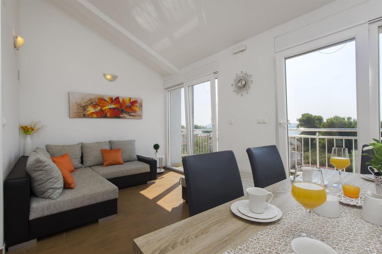 Apartments Lenija Ядрия Екстериор снимка